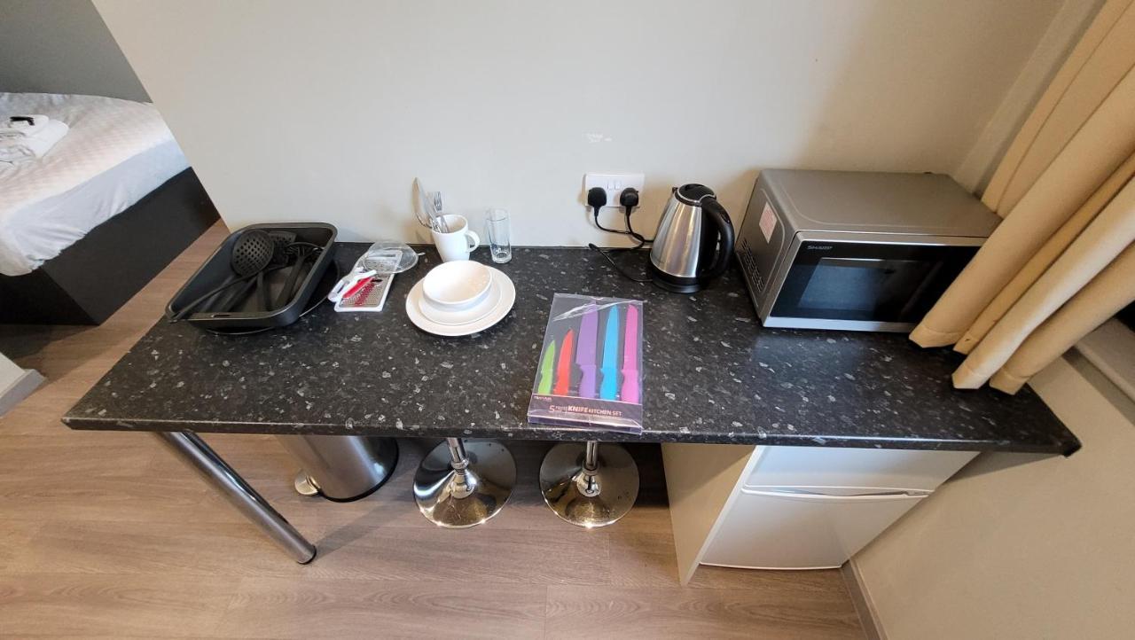 Student Only - 1 Night Free Gosford Gate In Coventry - Sk Hotel Bagian luar foto