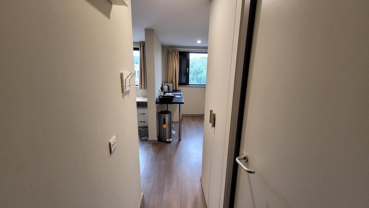 Student Only - 1 Night Free Gosford Gate In Coventry - Sk Hotel Bagian luar foto