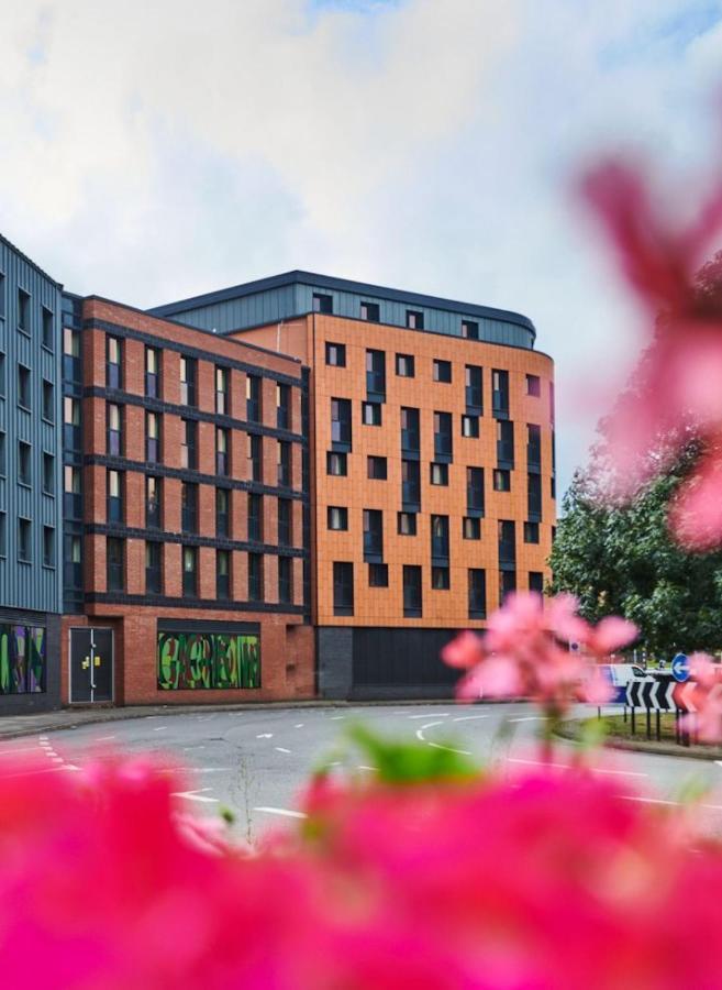 Student Only - 1 Night Free Gosford Gate In Coventry - Sk Hotel Bagian luar foto