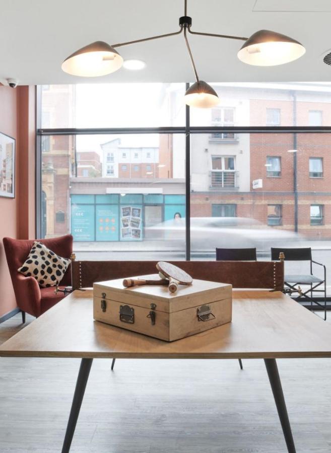 Student Only - 1 Night Free Gosford Gate In Coventry - Sk Hotel Bagian luar foto